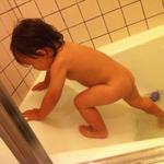 theo_climbing_bath