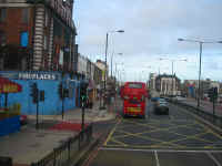 bus.jpg (114569 bytes)