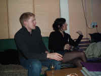 chair_karaoke.jpg (143228 bytes)